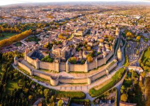 Die mittelalterliche Festungsstadt Carcassonne in Südfrankreich.