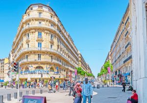 In Marseille gibt es zahlreiche Einkaufsmöglichkeiten.