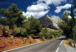 Das Gebirge liegt ganz in der Nähe von Aix-en-Provence.
