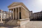 Die Maison Carrée ist ein Tempel des ehemaligen Römischen Reiches in Nîmes.
